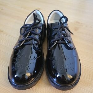 NWOT Boys Lacquered Shoes